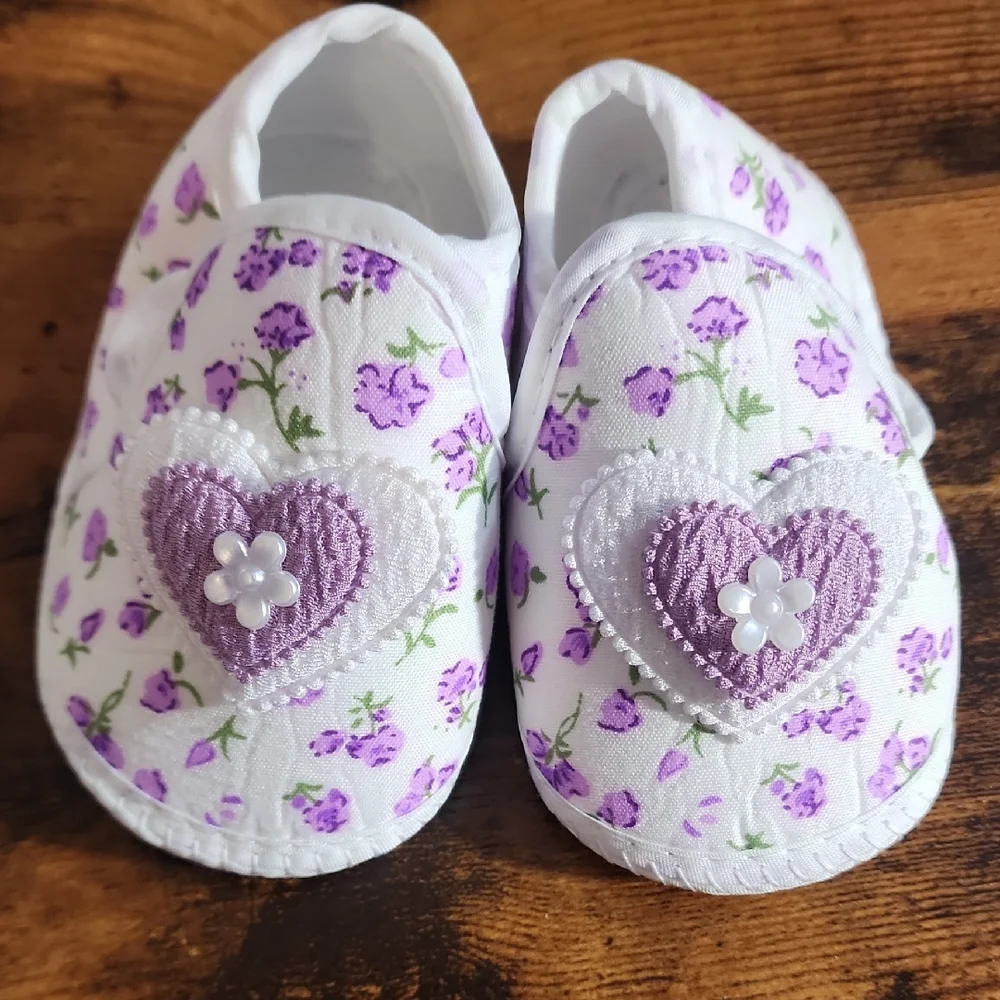 Floral Heart Baby Shoes - Purple and White Size 12 Shoes Soft